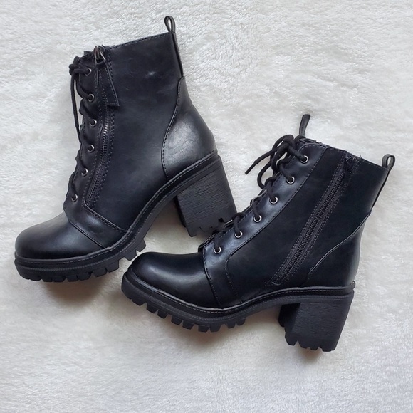 Black Lug sole lace up combat boots - Picture 7 of 7